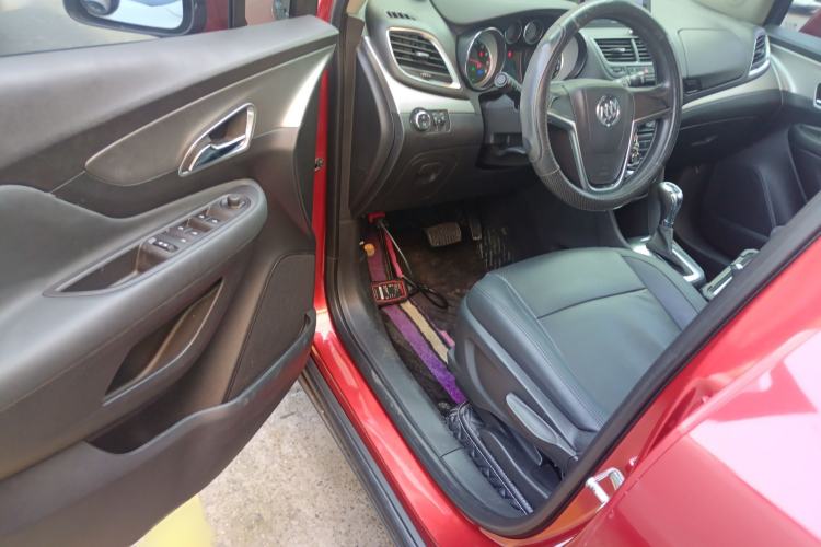 Used Buick Encore 2015 1.4T Automatic Two-Wheel Drive Urban Elite Version
