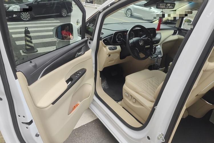 Used Buick GL8 2022 ES Land Cruiser 653T Luxury Model
