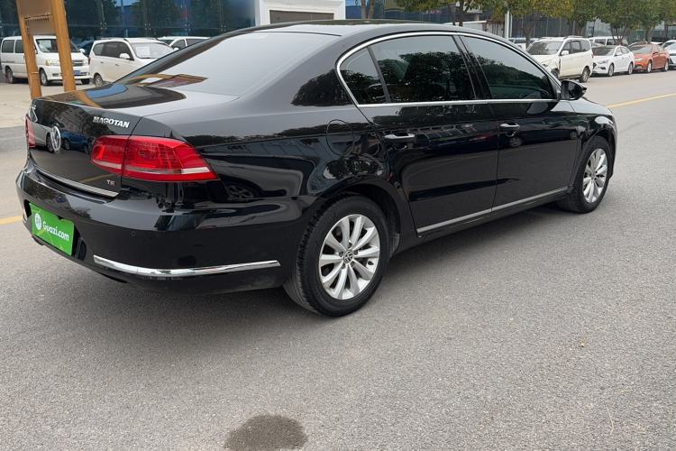 Used Volkswagen Magotan 2015 1.8TSI Advanced Model
