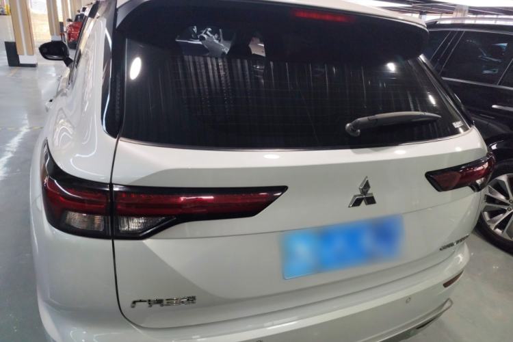 Used Mitsubishi Outlander 2023 1.5T CVT Four-Wheel Drive Prestige Edition 7 Seats