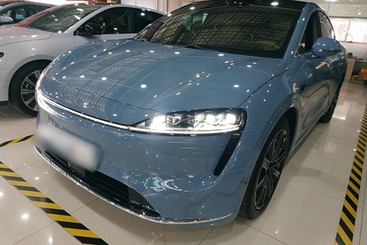 Used Hima Luxeed R7 2024 All-Electric 736 km Ultra
