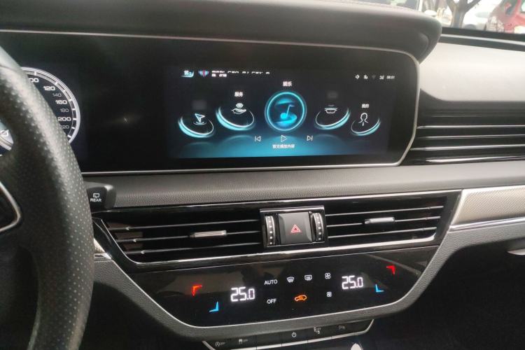 Used Hongqi HS5 2022 Revised Version 2.0T Smart Connect Flagship Edition
