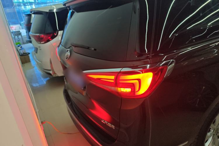 Used Buick GL8 2017 ES 28T Comfort Model China V Standard
