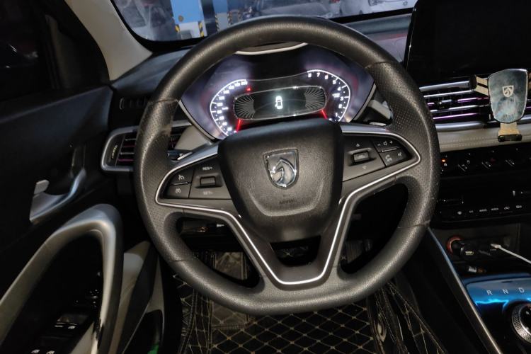 Used Baojun 510 2017 1.5L Automatic Fashion Model