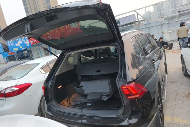 Used Volkswagen Tiguan L 2019 Updated Version 330TSI Automatic Two-Wheel Drive Panoramic Comfort Edition China VI Standard
