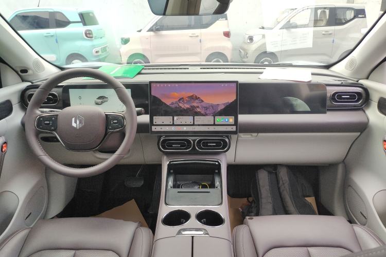 Used Leapmotor C11 2024 Range-Extended 300 Luxury Edition