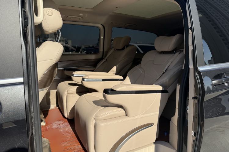 Used Mercedes-Benz V-Class 2020 V 260 L Long-wheelbase Luxury Edition