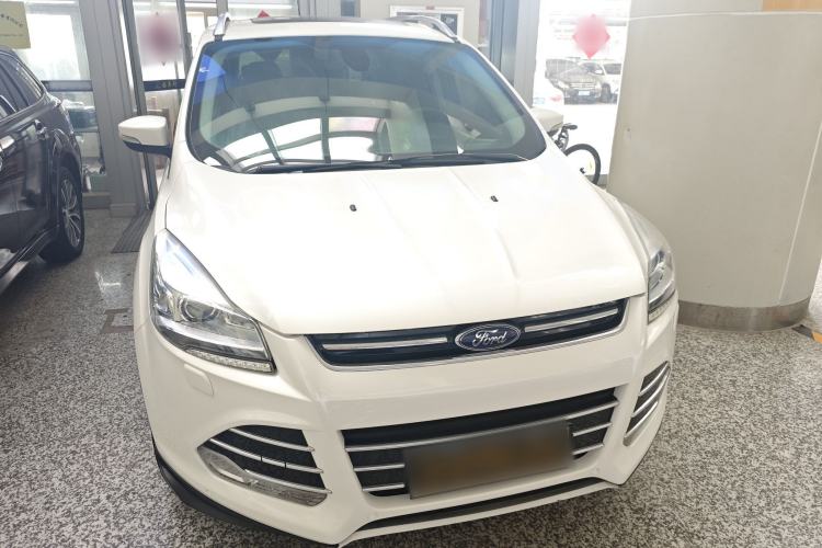 Used Ford Kuga 2015 2.0L GTDi Four-Wheel-Drive Sport Model
