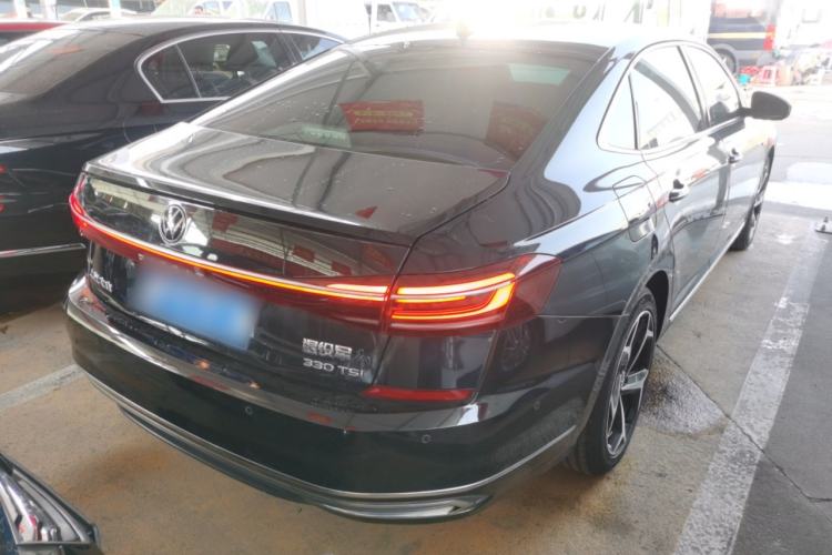 Used Volkswagen Passat 2023 330TSI Starry Luxury Edition
