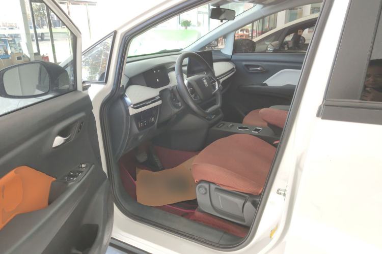 Used Bestune NAT 2023 PRO Comfortable Travel Battery-Swap Version 401km