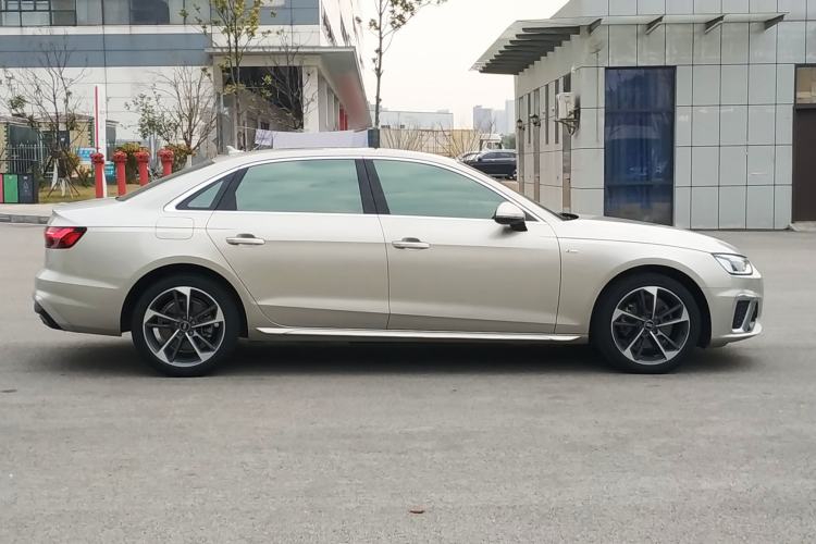 Used Audi A4L 2022 40 TFSI Fashion Dynamic Model
