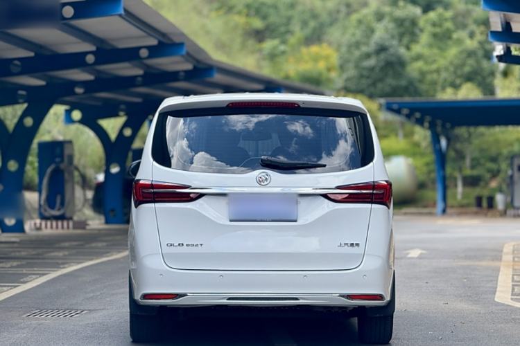 Used Buick GL8 2022 Land Cruiser Executive Class 652T Comfort Model
