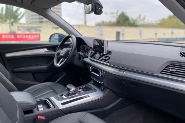 Used Audi Q5L 2020 Updated 40 TFSI Prestige Fashion Edition
