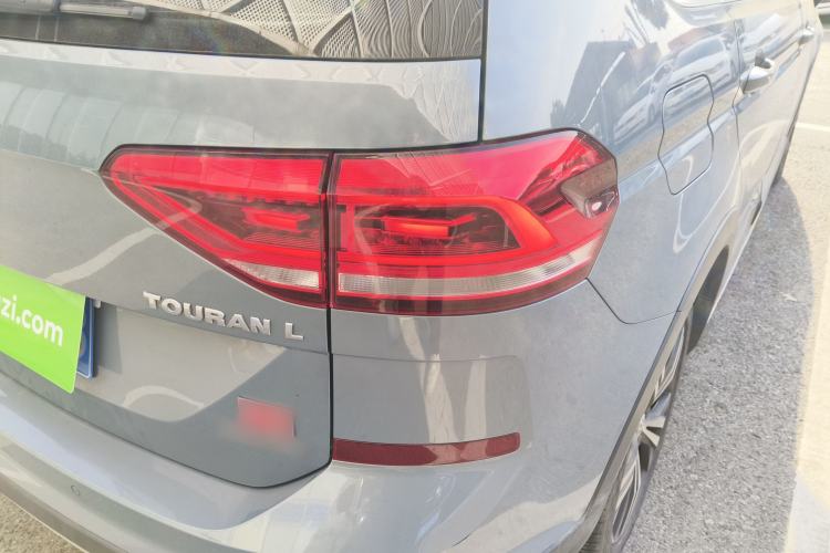 Used Volkswagen Touran 2018 Volkswagen Touran L 280TSI DSG Boundary Edition 7 Seats China VI Standard