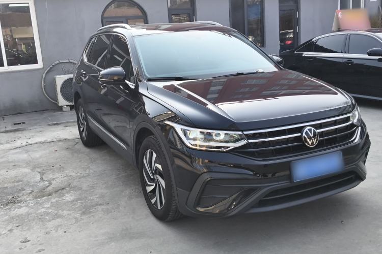 Used Volkswagen Tiguan L 2024 300TSI Automatic Two-Wheel Drive Smart Edition
