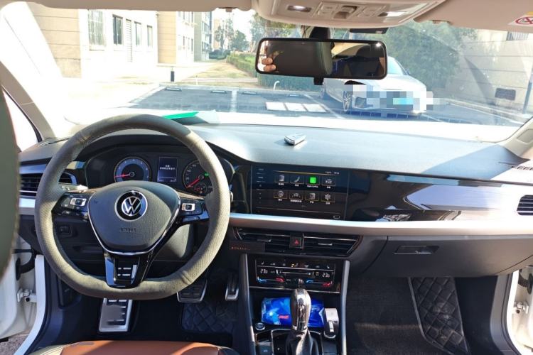 Used Volkswagen Lavida 2021 280TSI DSG Luxury Edition
