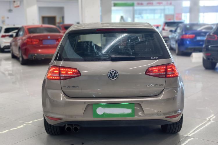 Used Volkswagen Golf 2015 1.4TSI Automatic Luxury Model
