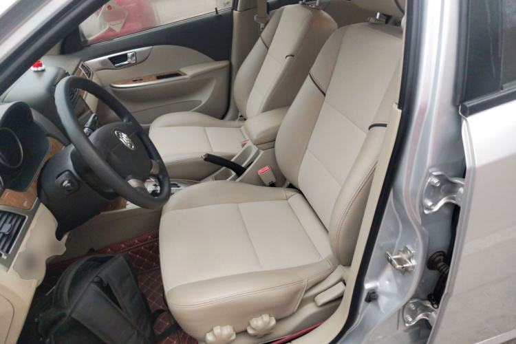 Used Buick Excelle 2015 1.5L Automatic Classic Model
