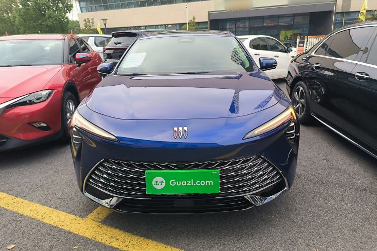 Used Buick LaCrosse 2025 Platinum Avia Edition
