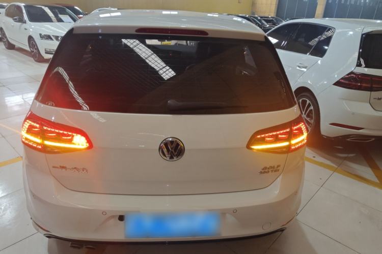 Used Volkswagen Golf 2017 280TSI Automatic R-Line Million-Vehicle Commemorative Edition
