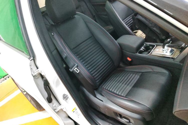 Used Land Rover Discovery Sport 2020 249 PS R-Dynamic Performance Edition
