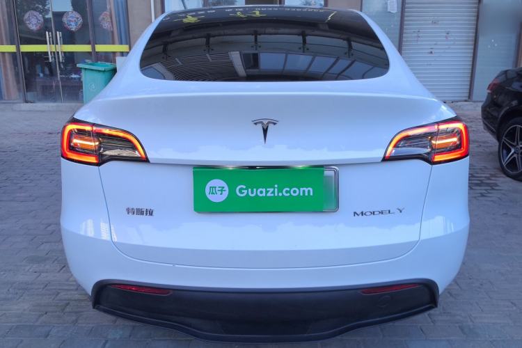 Used Tesla Model Y 2024 Rear-Wheel-Drive Version
