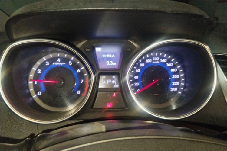 Used Hyundai Elantra 2013 1.6L Automatic Luxury Model
