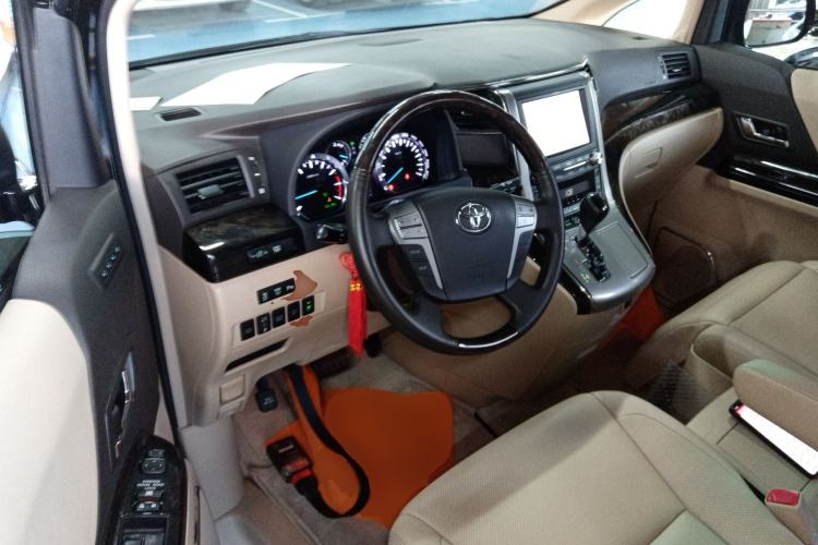 Used Toyota Alphard 2012 3.5L Luxury Edition
