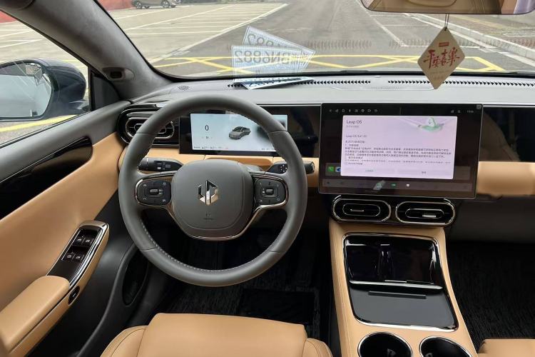 Used Leapmotor C01 2024 Range-Extended 216 Luxury Edition
