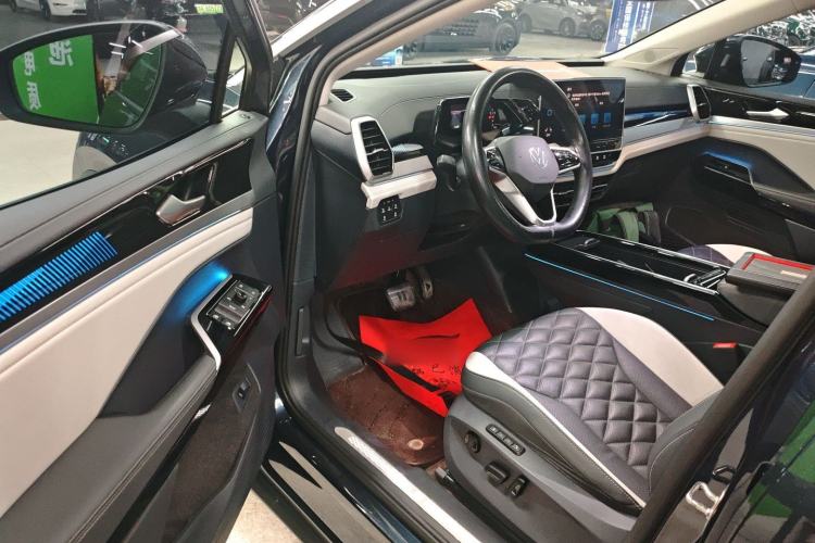 Used Volkswagen ID.6 CROZZ 2021 Long-Range PRO Edition
