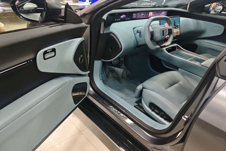 Used  12 2024 650 Three-Laser Four-Wheel Drive Performance Edition
