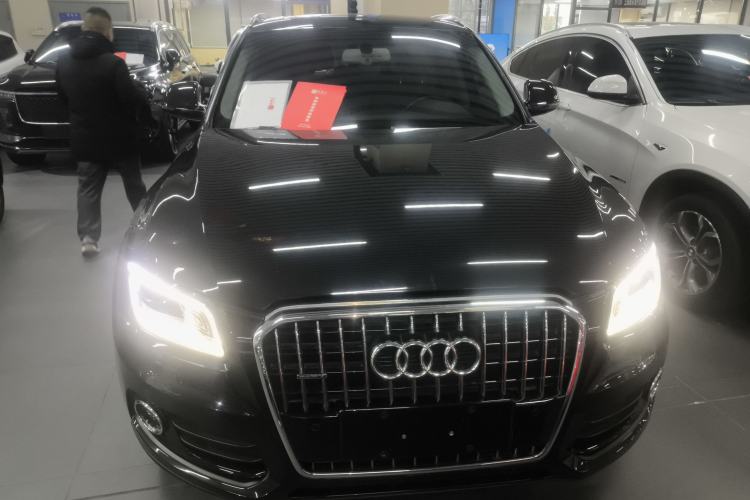 Used Audi Q5 2017 40 TFSI Comfort Model
