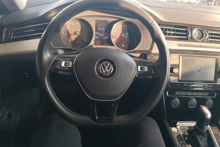 Used Volkswagen Magotan 2019 330TSI DSG Leading Model China VI Standard
