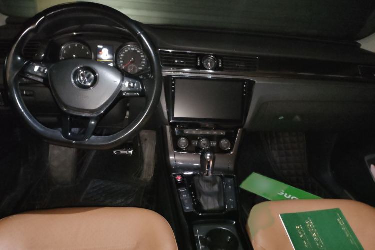 Used Volkswagen Passat 2016 330TSI DSG Prestige Edition
