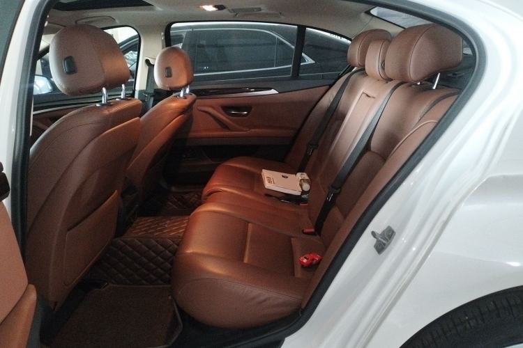 Used BMW 5 Series 2014 530Li Leading Model