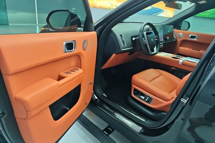 Used Li Auto L8 2023 Air model
