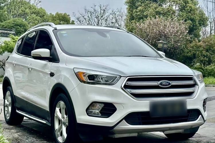 Used Ford Kuga 2018 EcoBoost 180 Two-Wheel-Drive Platinum Edition
