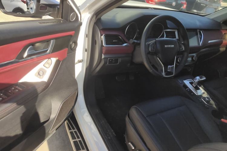 Used Haval H6 Coupe 2019 1.5T Automatic Two-Wheel Drive Luxury Smart Connectivity Version China VI Standard
