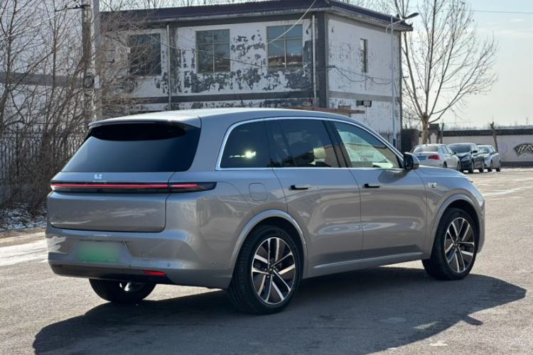 Used Li Auto L8 2023 Pro Model
