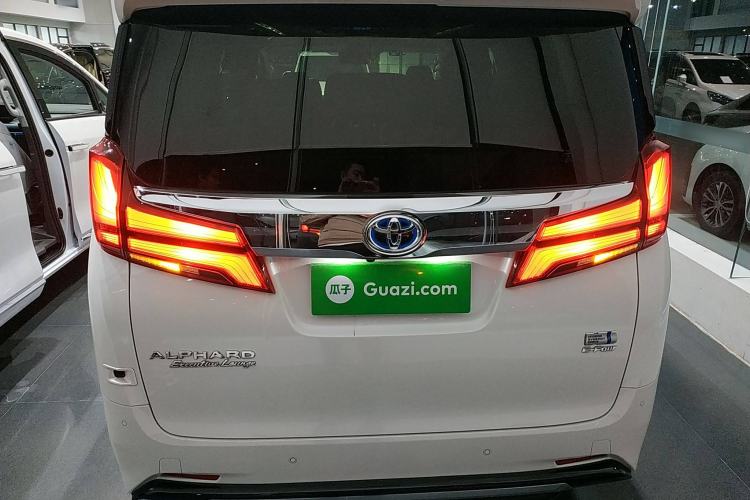 Used Toyota Alphard 2021 Dual-Motor 2.5L Premium Edition
