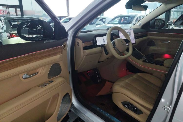 Used Hima AITO M7 2024 1.5T Rear-Drive Plus Version 5 Seats
