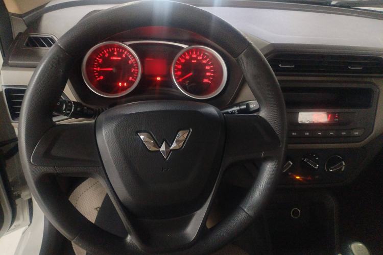 Used Wuling Hongguang 2018 1.5L S Standard Version L2B