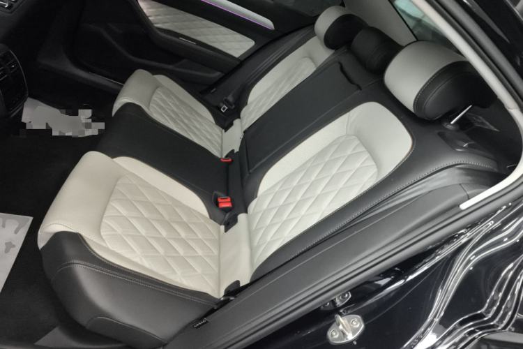 Used Volkswagen Magotan 2023 2 Million Units Commemorative Edition 330TSI DSG Luxury Version
