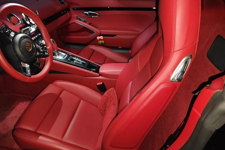 Used Porsche 718 2022 Boxster T 2.0T
