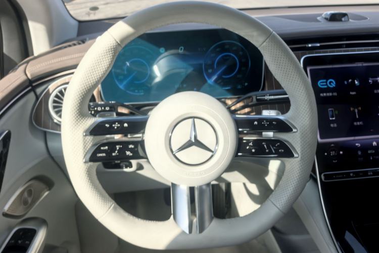 Used Mercedes-Benz EQE SUV 2023 350 4MATIC Pioneer Edition
