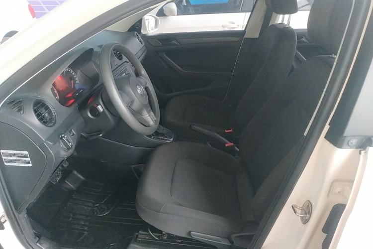 Used Volkswagen Jetta 2015 1.6L Automatic Fashion Model
