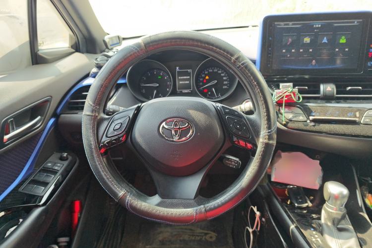 Used Toyota C-HR 2018 2.0L Leading Edition China VI