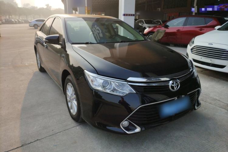 Used Toyota Camry 2016 2.0G 10th Anniversary Leading Edition
