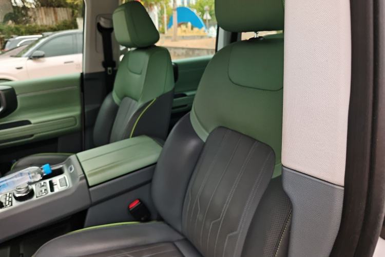 Used  BJ40 Electric Drive 2025 Standard Edition
