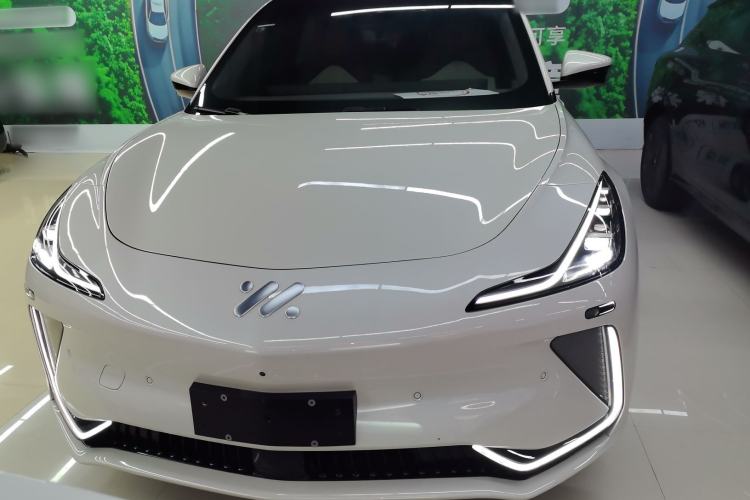 Used  LS7 2023 100kWh Lux Rear-Drive Version